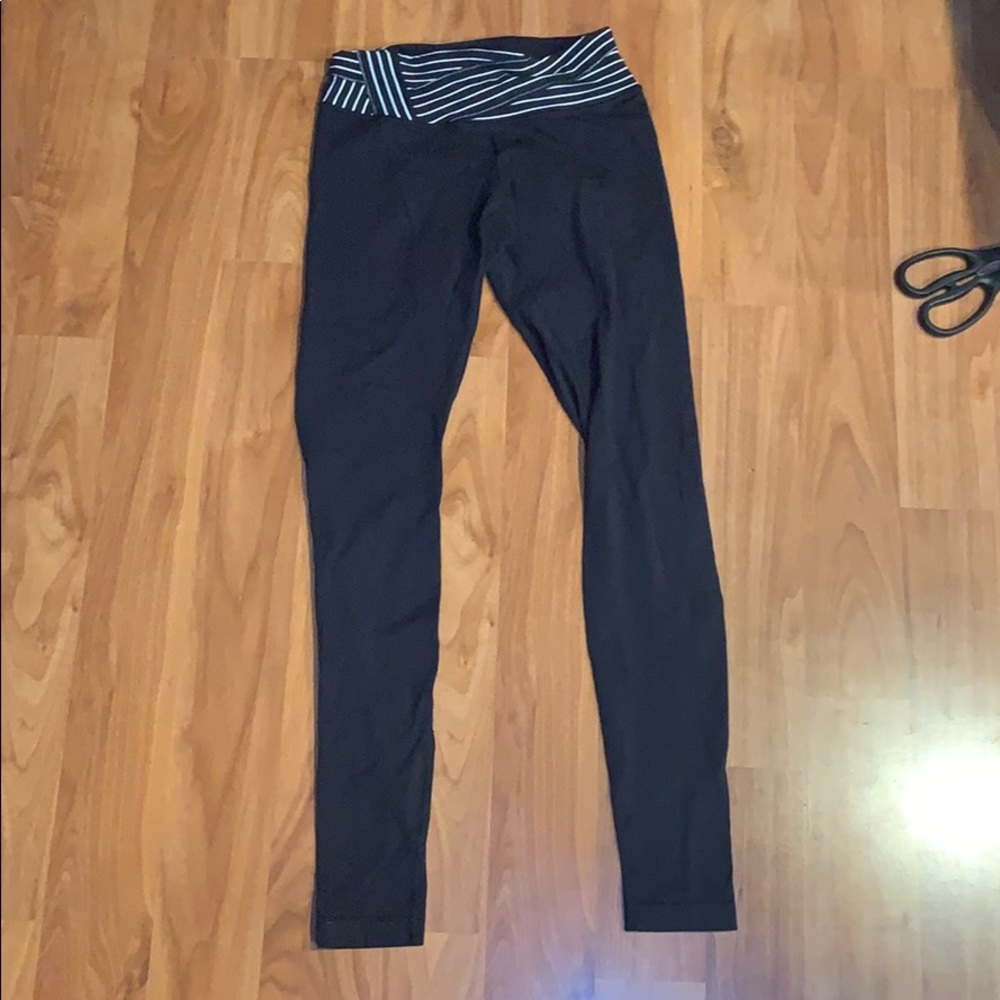 Lululemon black luon wunder unders